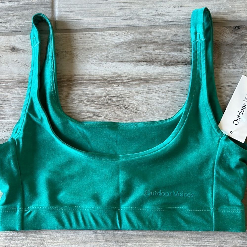 NWT Outdoor Voices Silky Shiny Bondi Beam Bra S Intimate Teal Green
